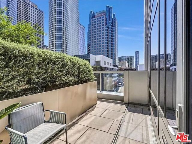 877 Francisco Street 505, Los Angeles, CA 90017