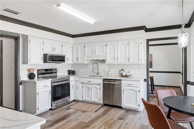 852 Trillium PL, Virginia Beach, VA 23464