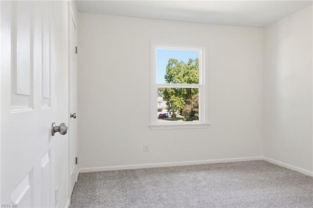852 Trillium PL, Virginia Beach, VA 23464