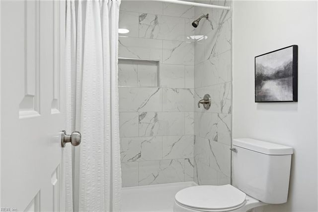 852 Trillium PL, Virginia Beach, VA 23464