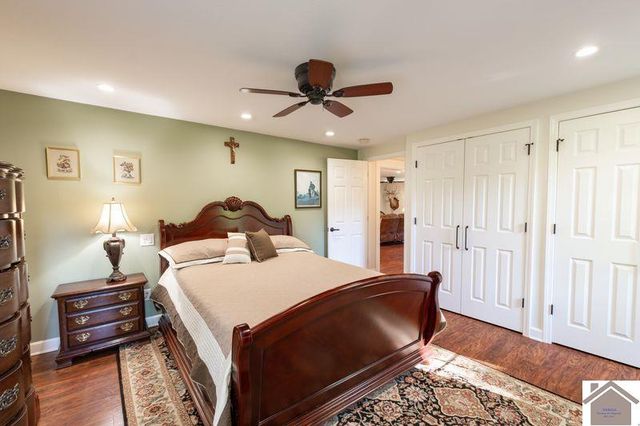 5739 Blandville Rd, Paducah, KY 42001