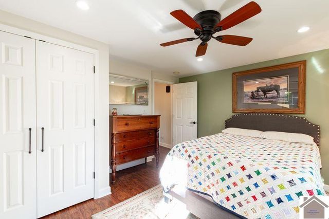 5739 Blandville Rd, Paducah, KY 42001