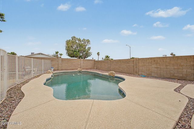 19003 N 12th Drive, Phoenix, AZ 85027