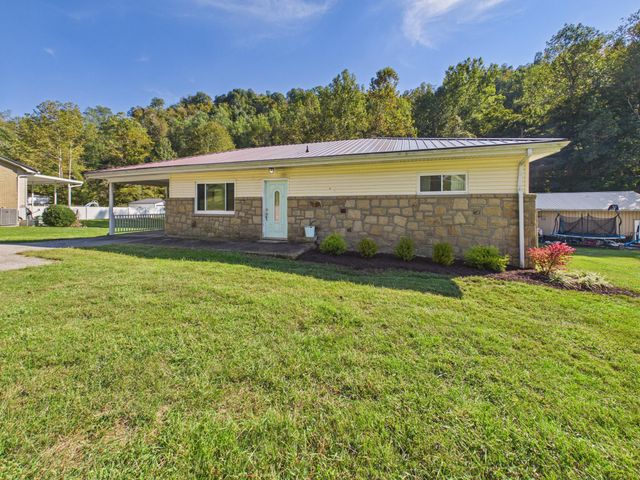 581 Sherwood Drive, Huntington, WV 25704