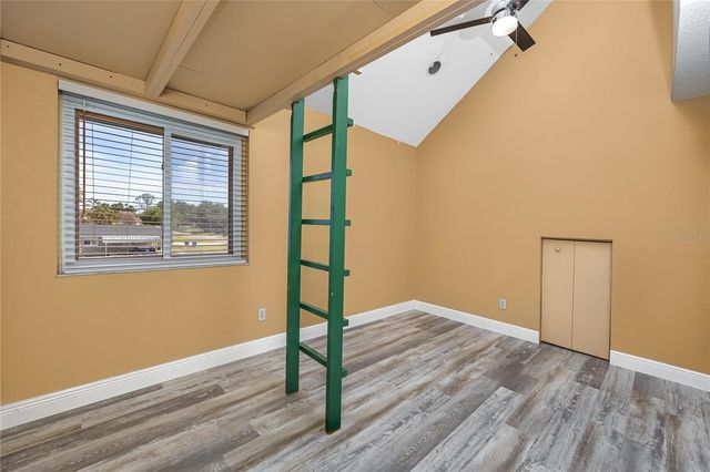 8759 ORIENT WAY NE, St Petersburg, FL 33702