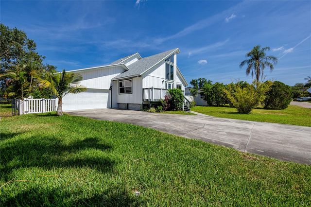8759 ORIENT WAY NE, St Petersburg, FL 33702