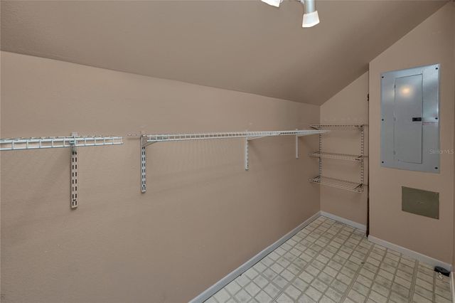 8759 ORIENT WAY NE, St Petersburg, FL 33702