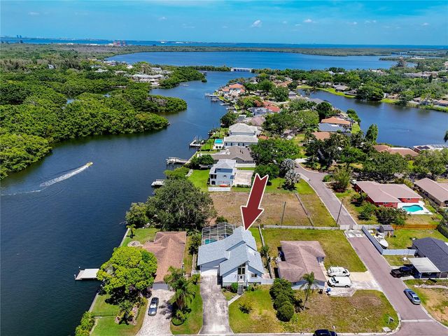 8759 ORIENT WAY NE, St Petersburg, FL 33702