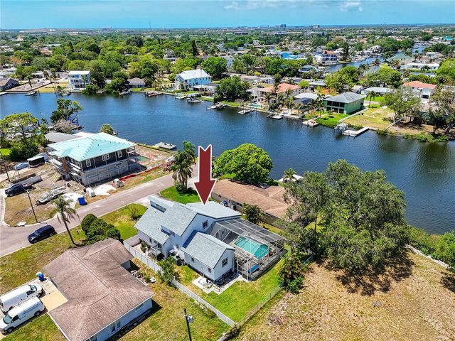8759 ORIENT WAY NE, St Petersburg, FL 33702