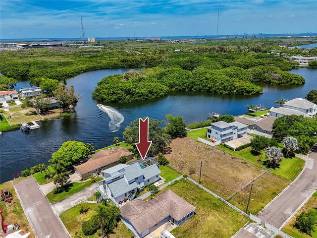8759 ORIENT WAY NE, St Petersburg, FL 33702