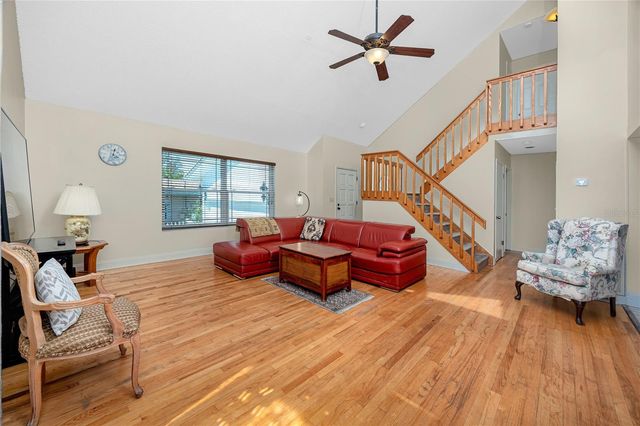 8759 ORIENT WAY NE, St Petersburg, FL 33702