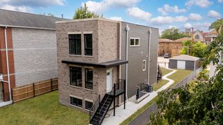 306 N Parkside Avenue, Chicago, IL 60644