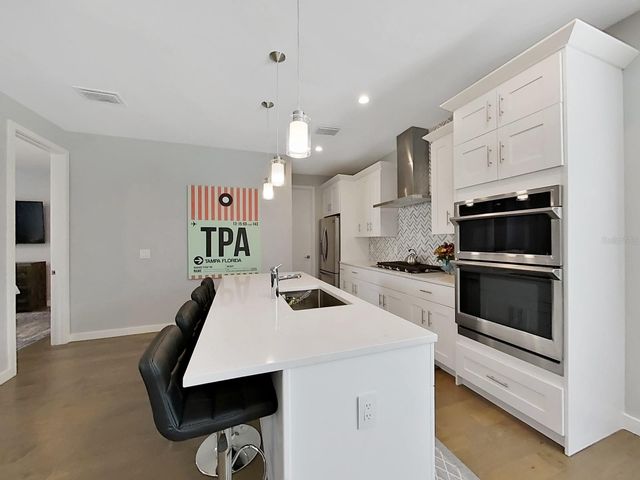 2728 N RIDGEWOOD AVENUE 1, Tampa, FL 33602