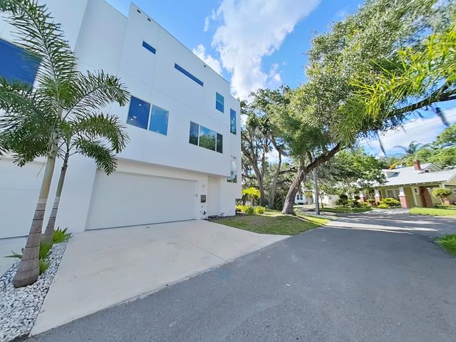 2728 N RIDGEWOOD AVENUE 1, Tampa, FL 33602