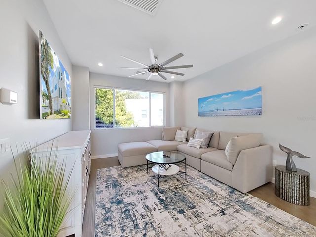 2728 N RIDGEWOOD AVENUE 1, Tampa, FL 33602