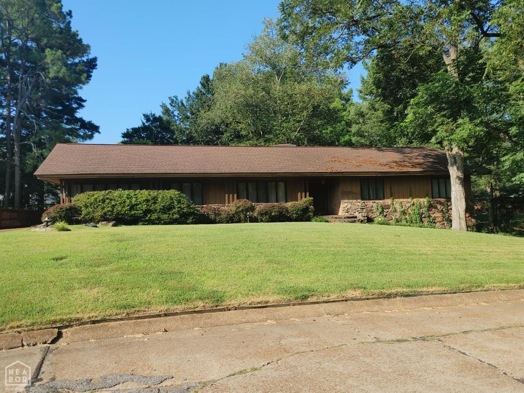 2 Virginia Road, Newport, AR 72112