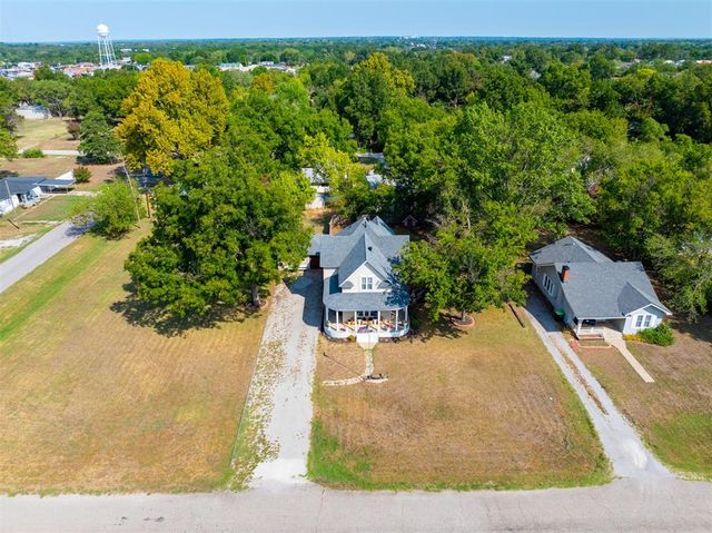 307 E Main Street, Tecumseh, OK 74873