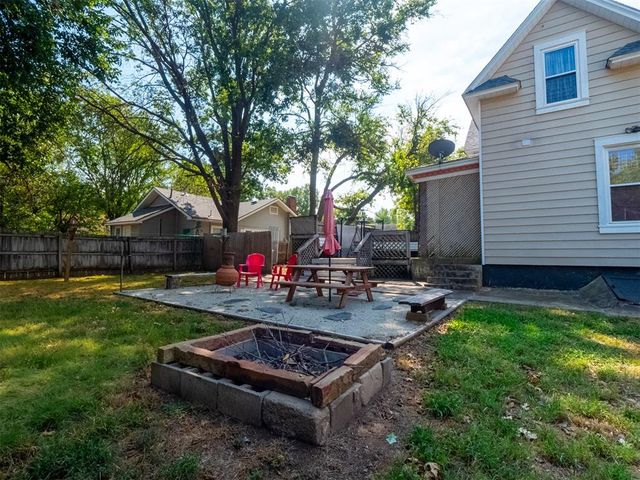 307 E Main Street, Tecumseh, OK 74873