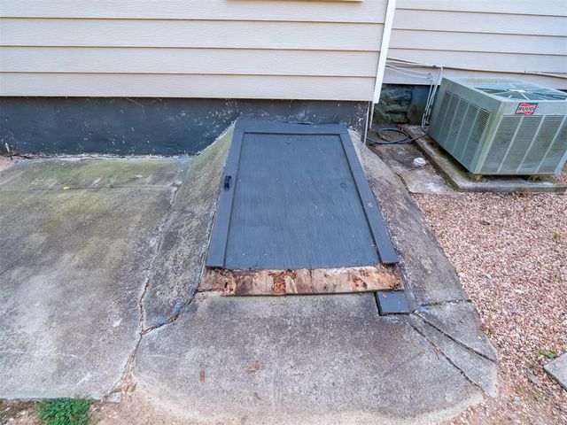 307 E Main Street, Tecumseh, OK 74873