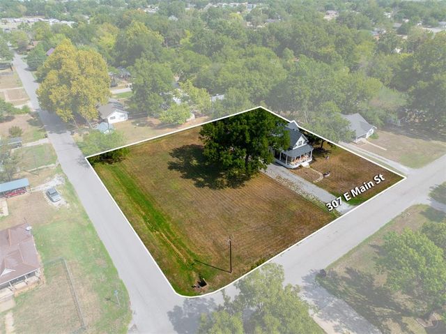 307 E Main Street, Tecumseh, OK 74873