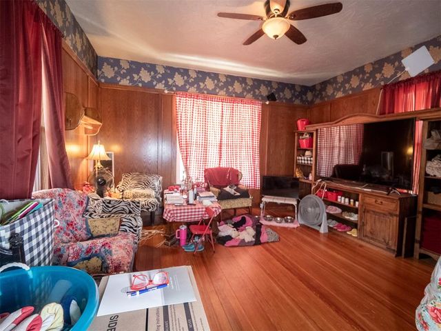 307 E Main Street, Tecumseh, OK 74873