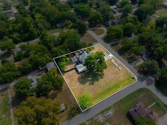 307 E Main Street, Tecumseh, OK 74873