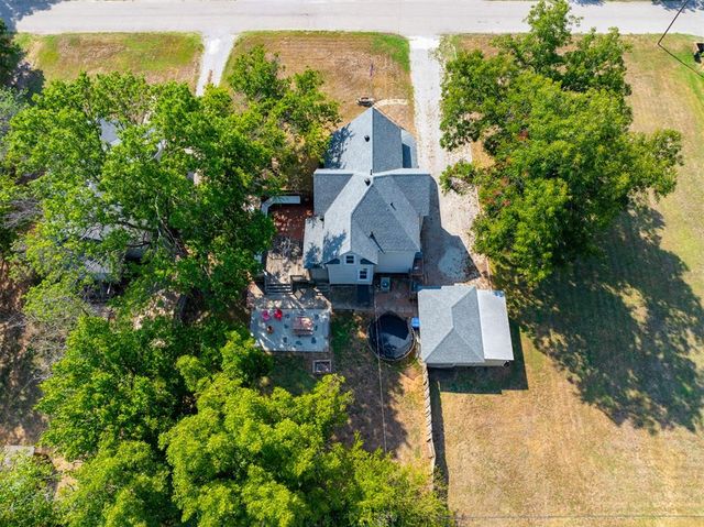 307 E Main Street, Tecumseh, OK 74873