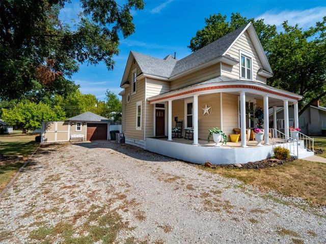 307 E Main Street, Tecumseh, OK 74873