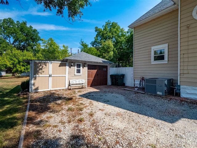 307 E Main Street, Tecumseh, OK 74873