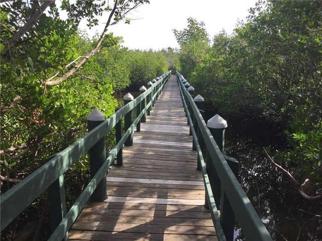 675 W Lake Jasmine Circle 206, Vero Beach, FL 32962