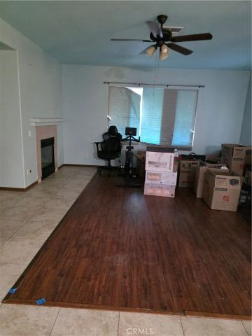 537 Peregrine Lane, San Jacinto, CA 92582