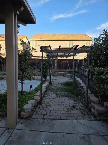 537 Peregrine Lane, San Jacinto, CA 92582