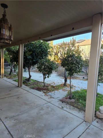 537 Peregrine Lane, San Jacinto, CA 92582