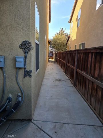 537 Peregrine Lane, San Jacinto, CA 92582