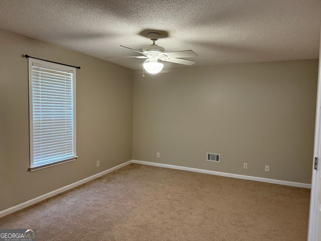 71 Williamson Trace, Williamson, GA 30292
