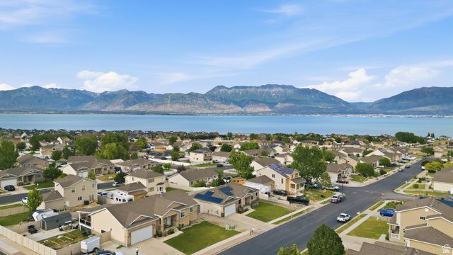 182 W CASI WAY, Saratoga Springs, UT 84045