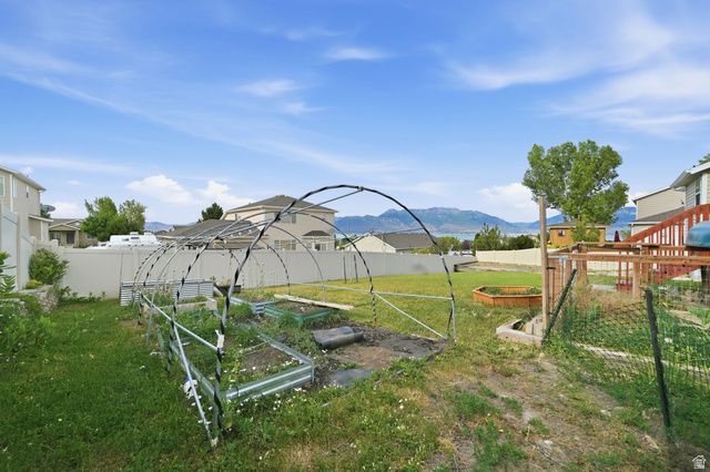 182 W CASI WAY, Saratoga Springs, UT 84045