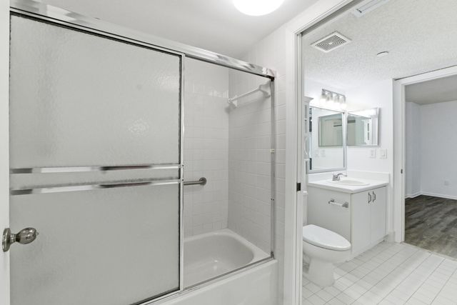 9511 Weldon Circle G207, Tamarac, FL 33321