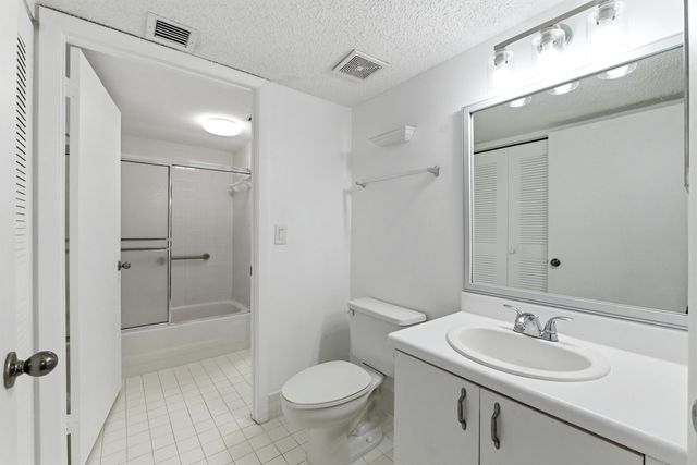 9511 Weldon Circle G207, Tamarac, FL 33321