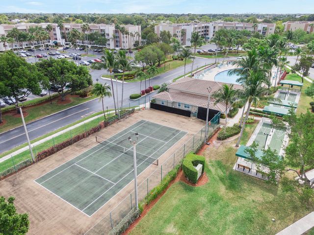 9511 Weldon Circle G207, Tamarac, FL 33321