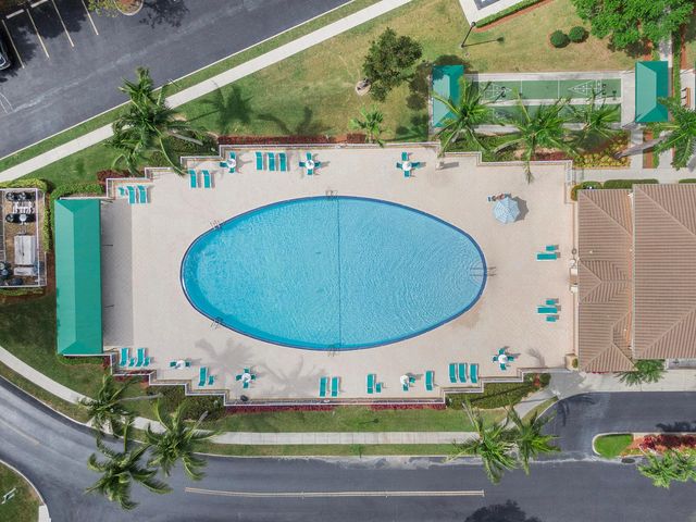 9511 Weldon Circle G207, Tamarac, FL 33321