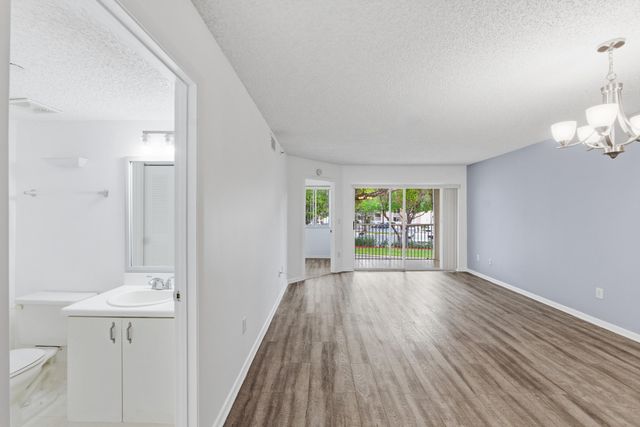 9511 Weldon Circle G207, Tamarac, FL 33321