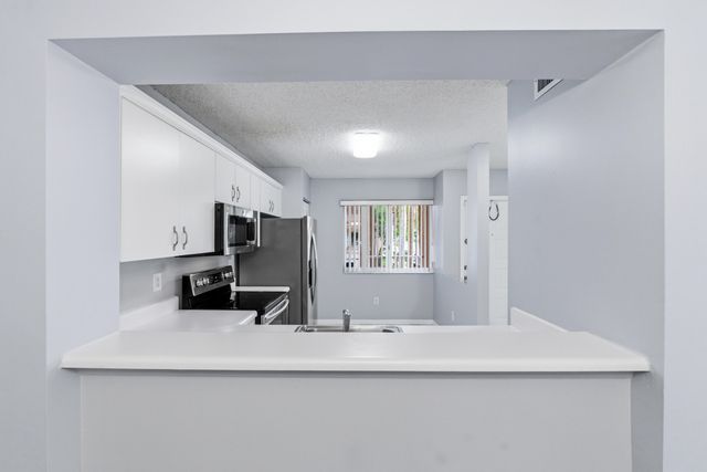 9511 Weldon Circle G207, Tamarac, FL 33321