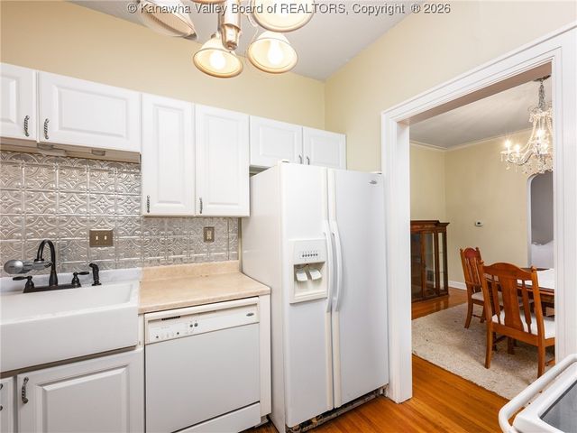 1012 Circle Road, Charleston, WV 25314