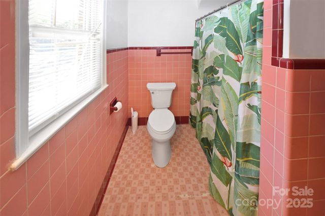 1101 Pee Dee Avenue, Albemarle, NC 28001
