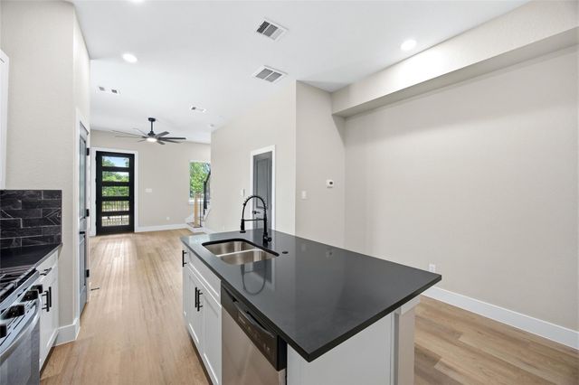 6101 Shotwell Street, Houston, TX 77028