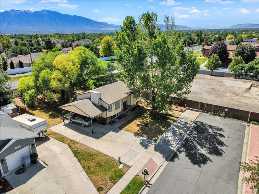 6315 S STOKEWATER DR, Taylorsville, UT 84129 — photo 4