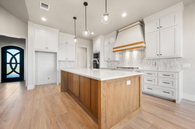 1124 Cooper Drive, New Home, TX 79383