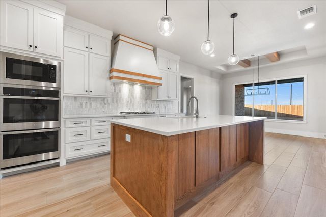 1124 Cooper Drive, New Home, TX 79383