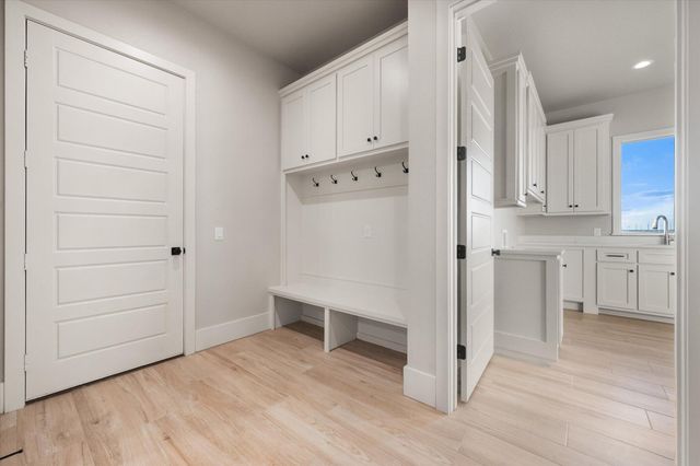 1124 Cooper Drive, New Home, TX 79383